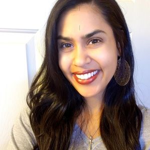 Meet your Posher, Isabel